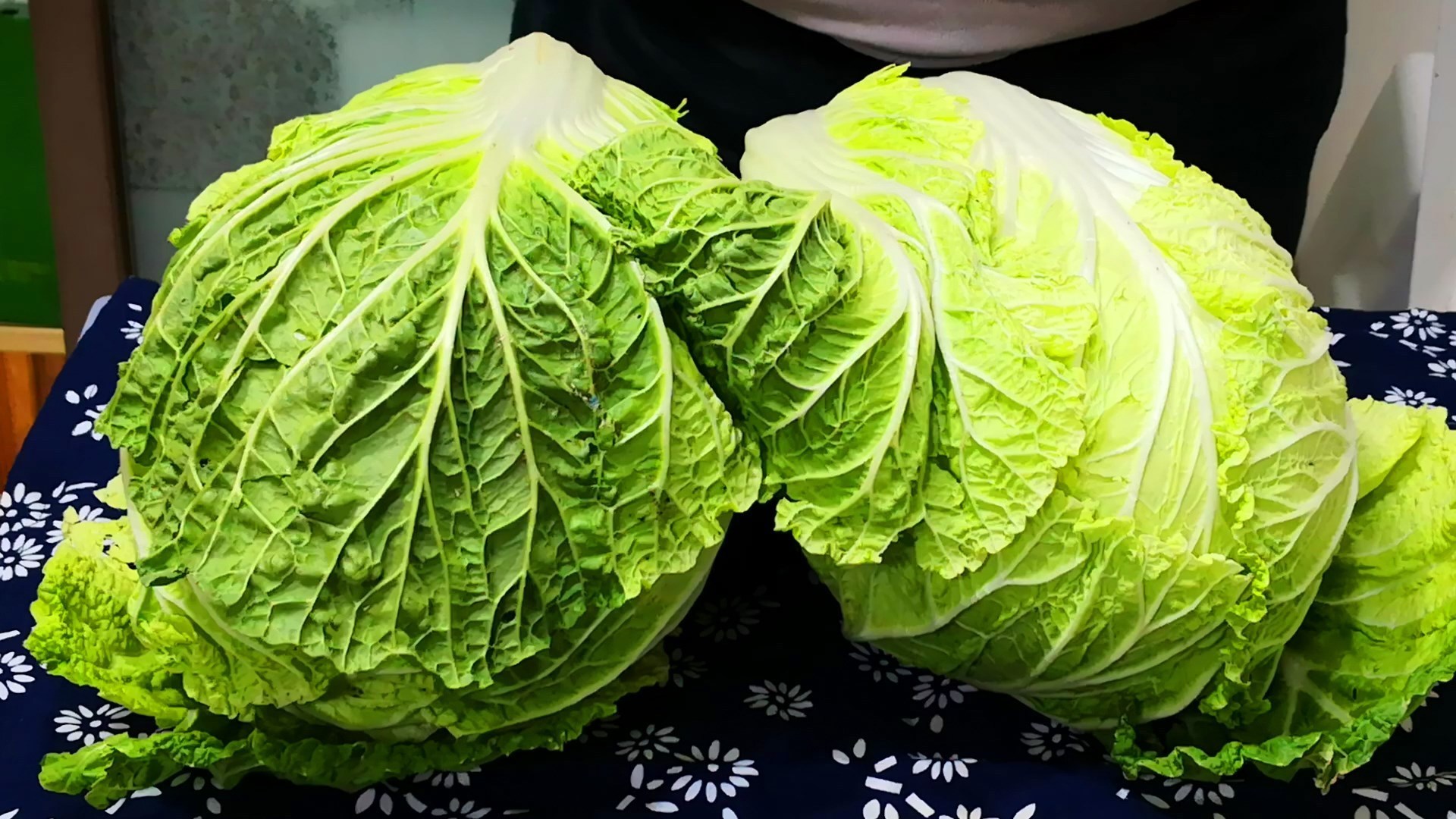 不管是保存萝卜还是白菜,学会此方法,放一冬天都新鲜,特方便