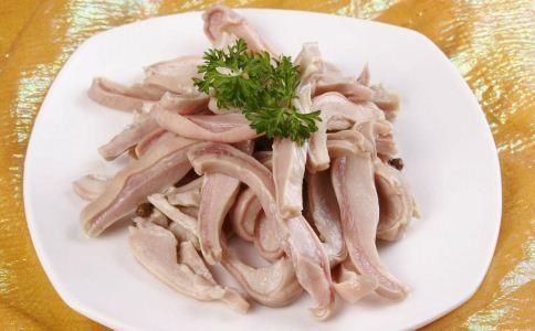 女性|湿气重的女性，每天多吃6种食物，或有助于排湿除寒