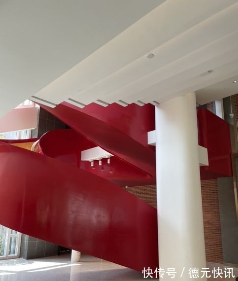 置业顾问|华侨城·红坊好不好?置业顾问从项目现场发回新组图