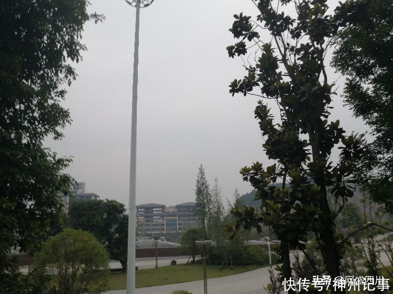 蓬安|逛游百牛赞歌广场，这里风景独好