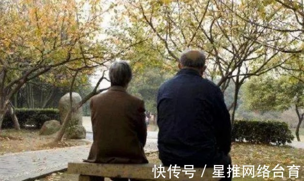 折磨|63岁老人倾诉照顾病痛的长寿老人，时间越长，对儿女的伤害越大