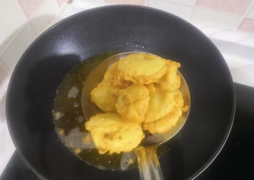 这道菜，年夜饭上每年都得有，寓意团圆，外酥内香，全家都爱吃