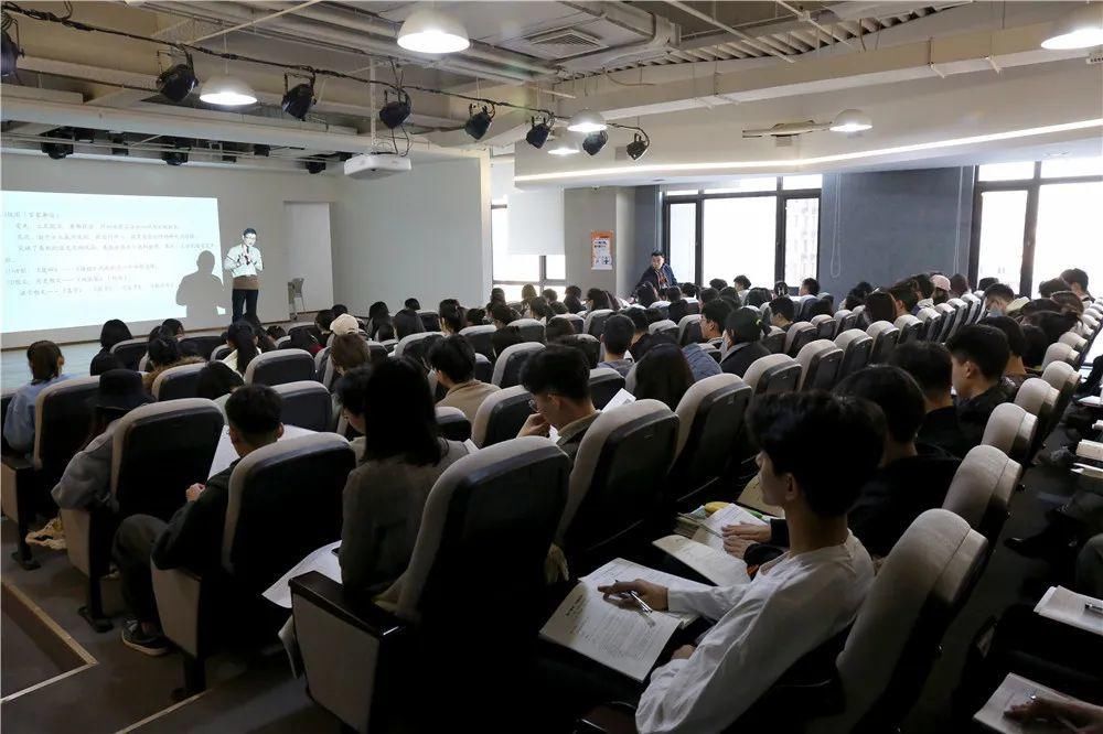 串讲|备战文史哲！中影人文史哲二期串讲正式开课！名师串讲，精准复习！