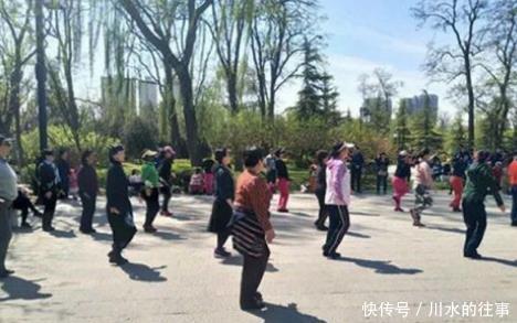 早好|入冬之后,早上起床后,第一件事不是排便,也不是喝水,早知早好