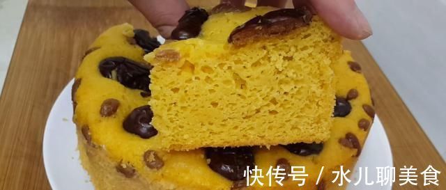 玉米面又出新吃法，教你简单一做，做法比面包简单，比蛋糕都好吃