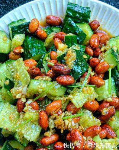 大厨|做凉拌黄瓜，最忌直接加盐！大厨教你正确做法，酸脆可口特入味！