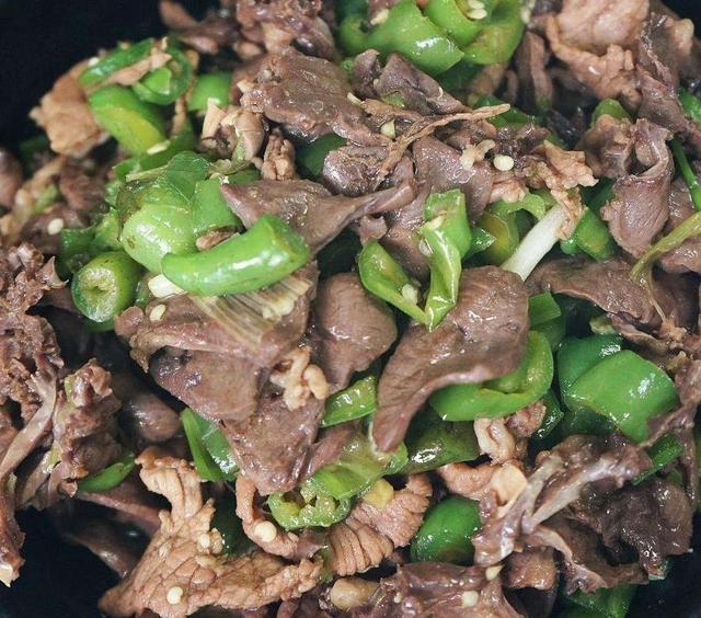 青椒|家里条件允许的话,隔三差五吃点这东西,营养比牛羊肉还高