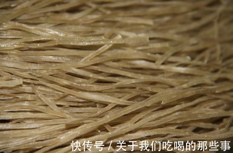 豌豆粉条|买粉条别被忽悠，牢记4招，避开“假毒”粉条，轻松挑到优质粉条