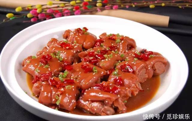 猪蹄最解馋的做法,香辣软糯,大咬一口,实在是太香啦!