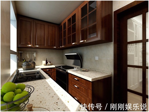 顶吸式|为什么聪明人宁愿多花钱也要买集成灶看了别人家的厨房，我信了