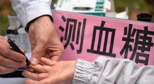 早知|晚上睡觉若出现4大异常,血脂或已“黏稠如粥”,早知早预防