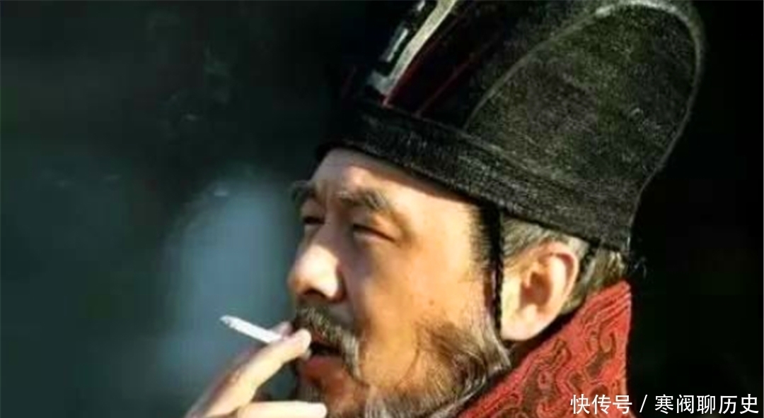 曹操|曹操在当时为什么不把刘备杀了呢?