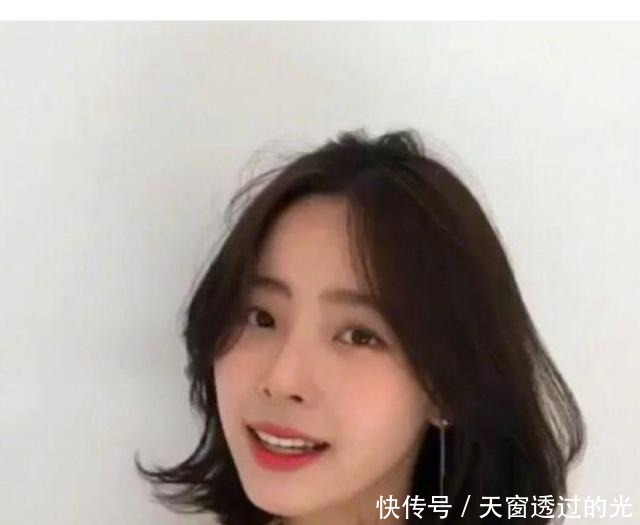 卷发|木马卷温柔时髦，这几款发型，让你颜值翻了两倍