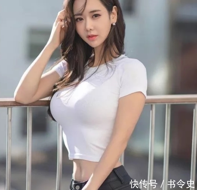 紧身|气质甜美的小姐姐,皮肤白皙迷人,丰腴身材尽显女神魅力
