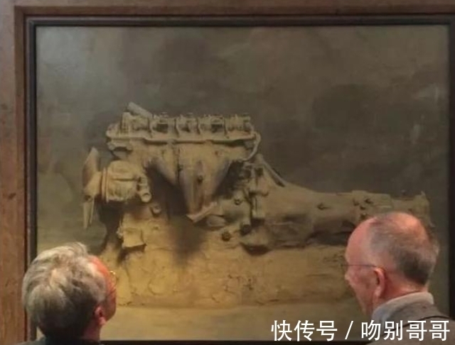 超现实主义！冷军画旧发动机卖了1890万，又画了带黄泥的发动机，更为真实