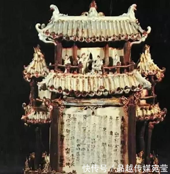 挖出|警察破获盗墓案,盗墓贼称只挖出两件瓷器,专家去后挖出一级国宝