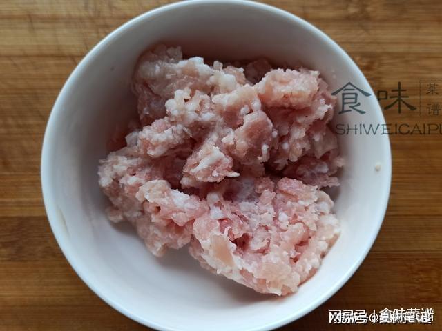 肉末|这菜夏天吃最好，3块钱一斤，鲜香入味，一周吃2次，低热量抗衰老