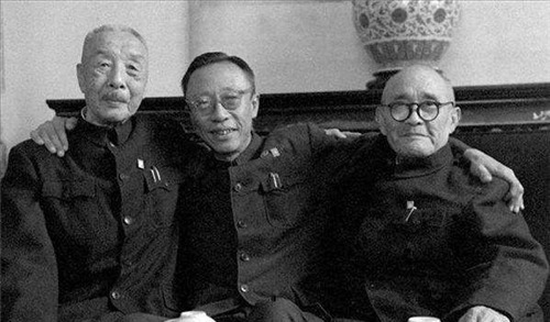 紫禁城|溥仪晚年游故宫,偶遇一老头后面色大变,老头笑道放心,不杀你