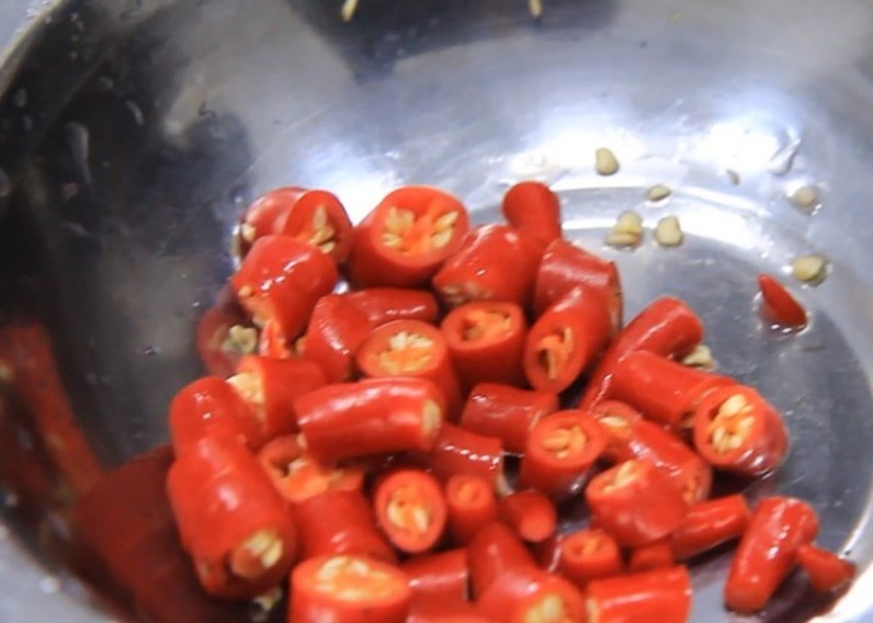 原来这才是红薯叶最好吃的做法,一煮一拌,脆嫩爽口,营养又低脂