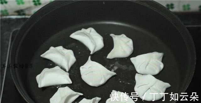 吃了30年饺子，第一次做这馅，鲜嫩多汁，比肉饺子还好吃，鲜！