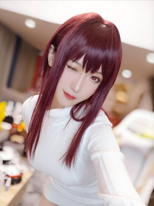 腐团儿为了展示好身材,长袖针织衬眨眼迷死人,女神模样太美了