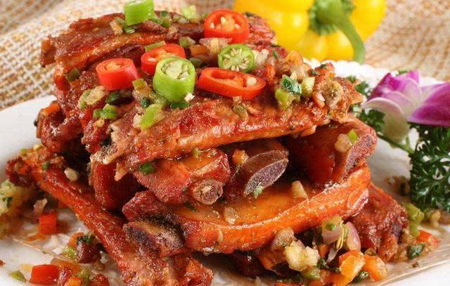 推荐几道百吃不腻的家常菜，简单易做，在家待客非常不错