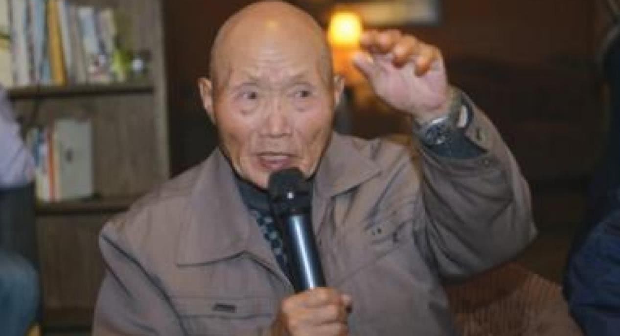 泪流满面|他11岁参军抗日,一张照片被美国收藏,84岁认出自己泪流满面