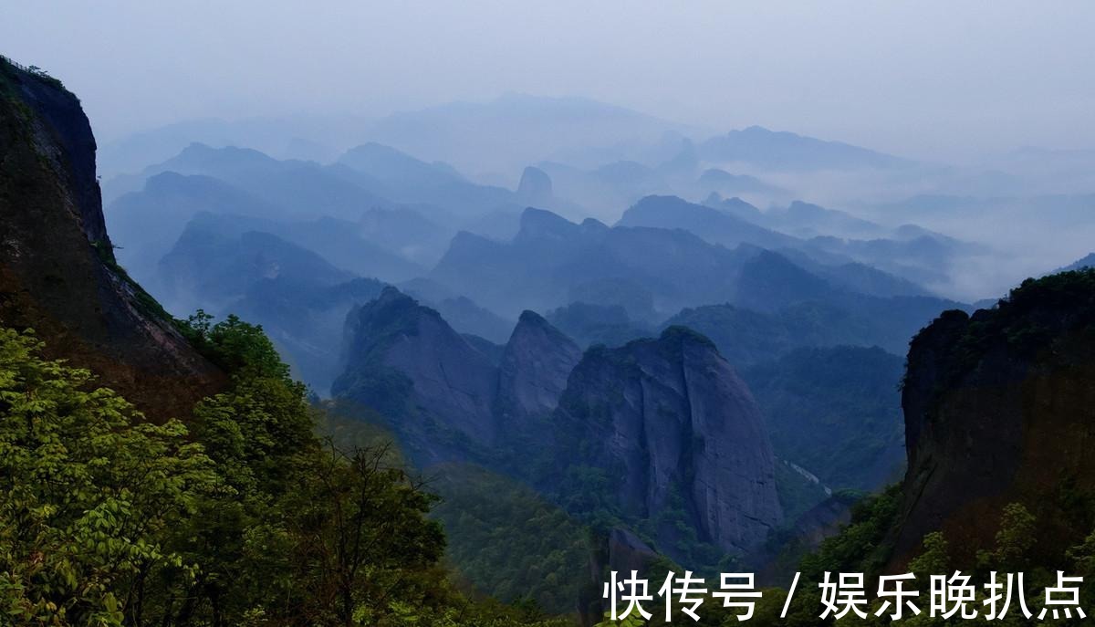 青城山|这座山是道教的发源，以幽静名扬天下，被誉为是成都人的后花园