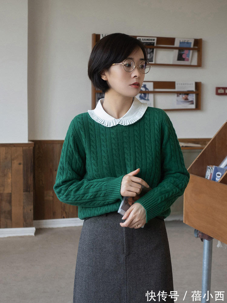 女人味儿|30+的女人穿针织衫有这3款就够了,保暖又省事,优雅感信手拈来