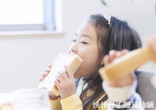 高个子|为什么父母全是高个子,孩子却死活不长高营养师早餐吃多了