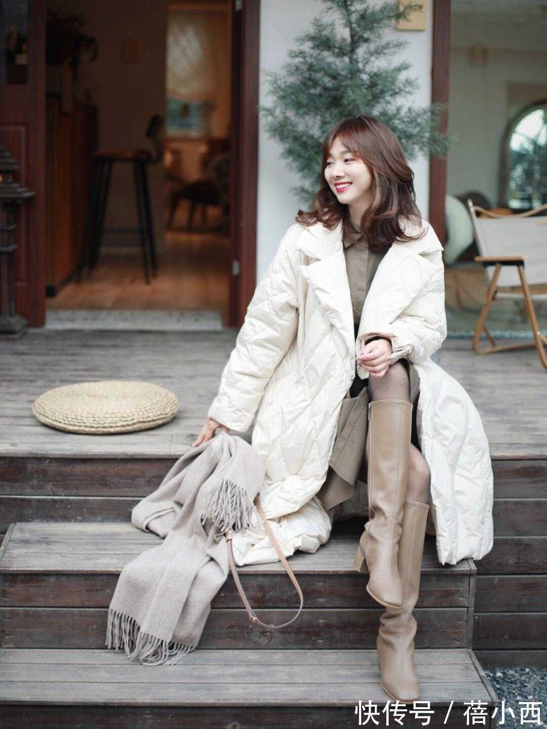 小白靴 马丁靴早已过时了!时髦的女人都穿这“3双”鞋子,显高还显气质