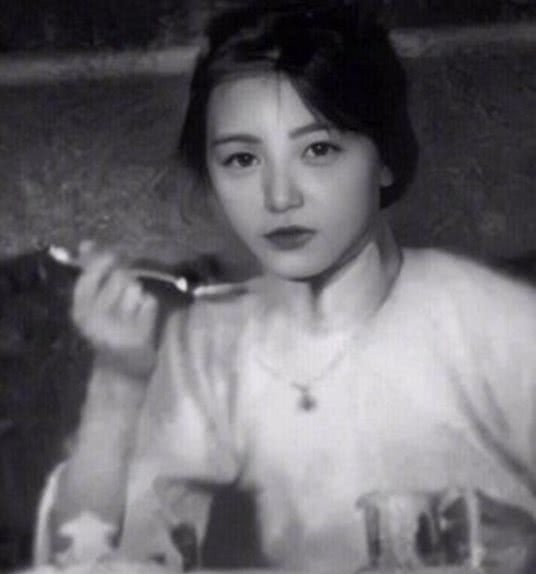林徽因究竟多美?AI修复图成网红脸,看到旧照才知道什么叫美若天仙