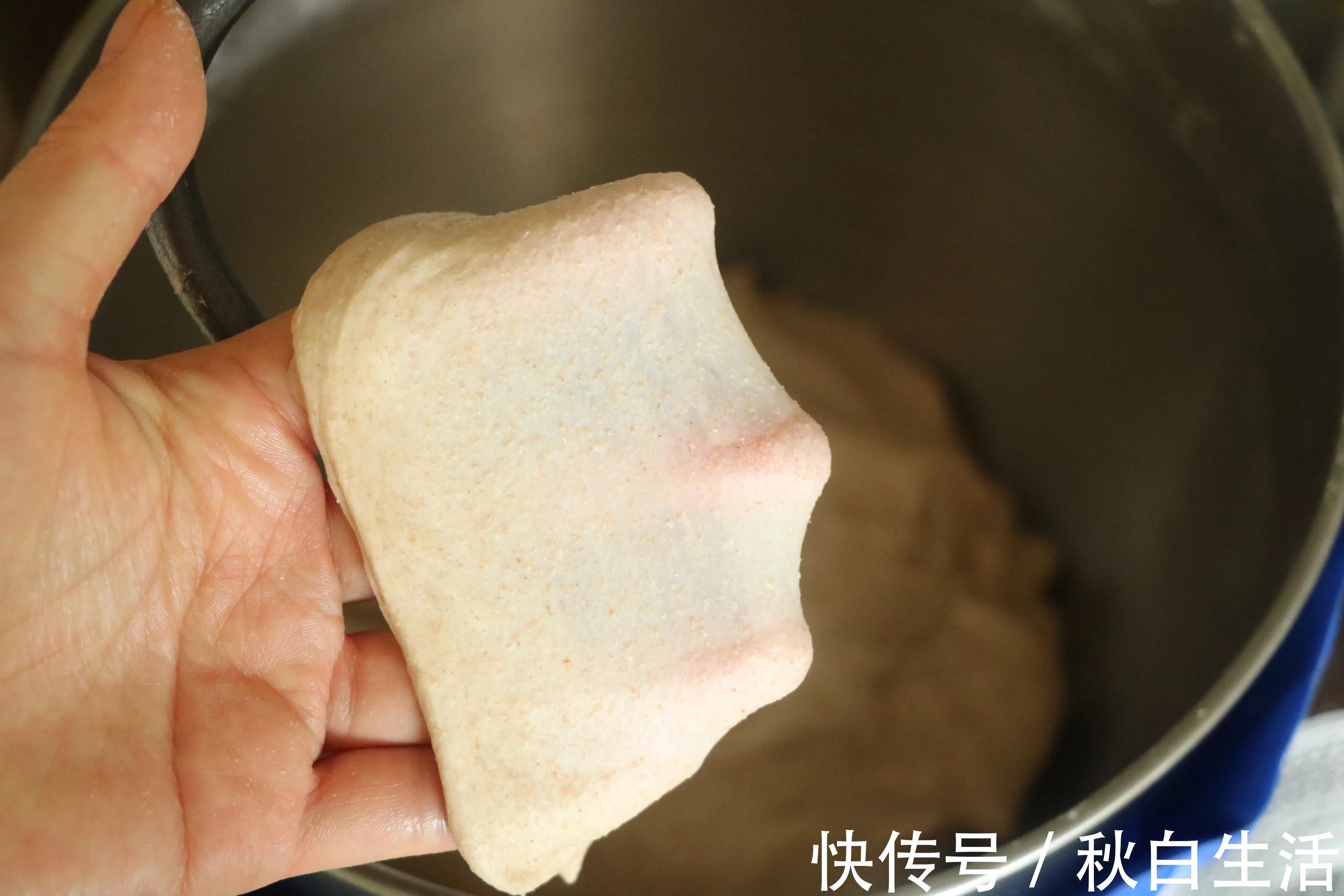早餐|早餐最爱的日式海盐面包，脆脆的表皮，柔软的内心，一吃就上瘾