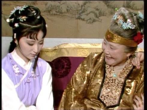 林黛玉!贾母为什么不给宝黛做主 林妹妹寥寥数语道出老太太的尴尬处境!