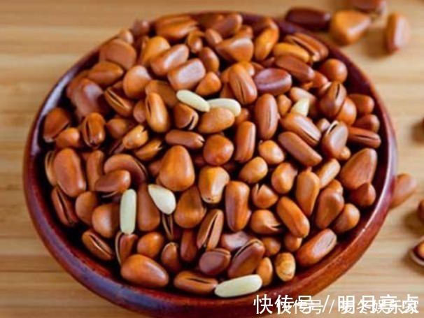 松子松子|4种零食，孩子吃后不仅长高个且很聪明，有些父母却不让孩子吃