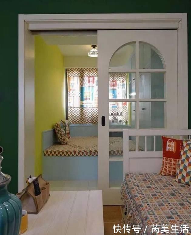 阳台|老公坚持在阳台做个“箱床”,真心太实用了!水泥洗脸台谁见过