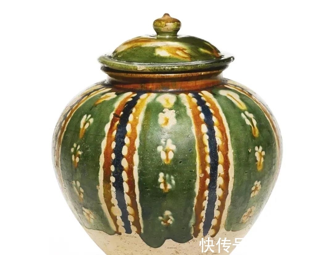 釉陶#一文读懂唐三彩:“单彩”可以是三彩,“三彩”却不一定是三彩