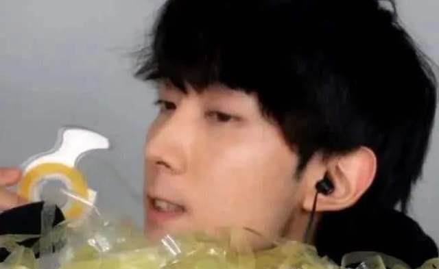 老师|学生能“光明正大”在课堂吃的零食,即使坐前排,老师也发现不了