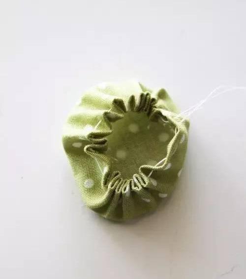 3款布艺YOYO花教程，学会了，可以拼出很多漂亮家居用品！收藏