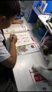 |【搞笑段子】难道不能搂着亲,躺着亲,睡着亲?