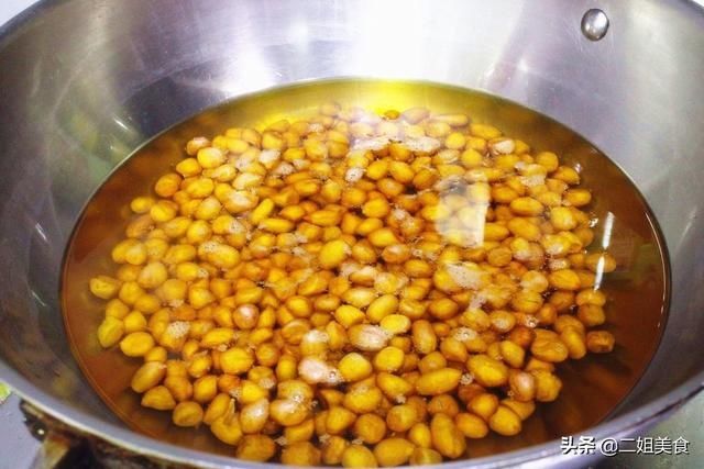  回软|炸花生米时，牢记“3步骤”，花生米香脆不回软，怎么炸都好吃
