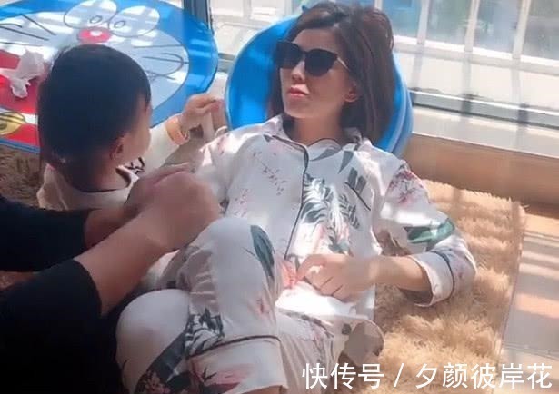 老佛爷|“老佛爷宝妈”享受生活走红,这大概是全网地位最高的宝妈了