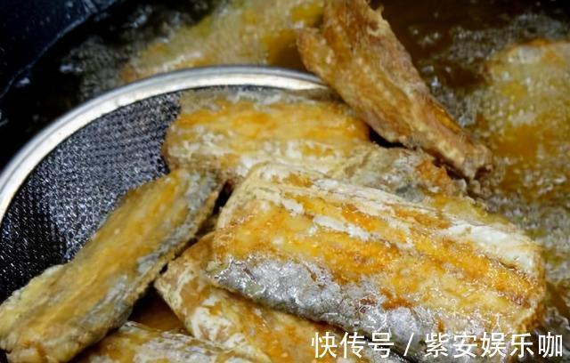 油炸|炸带鱼,直接用油炸就错了!多做1步,外酥里嫩,放凉不软,真香
