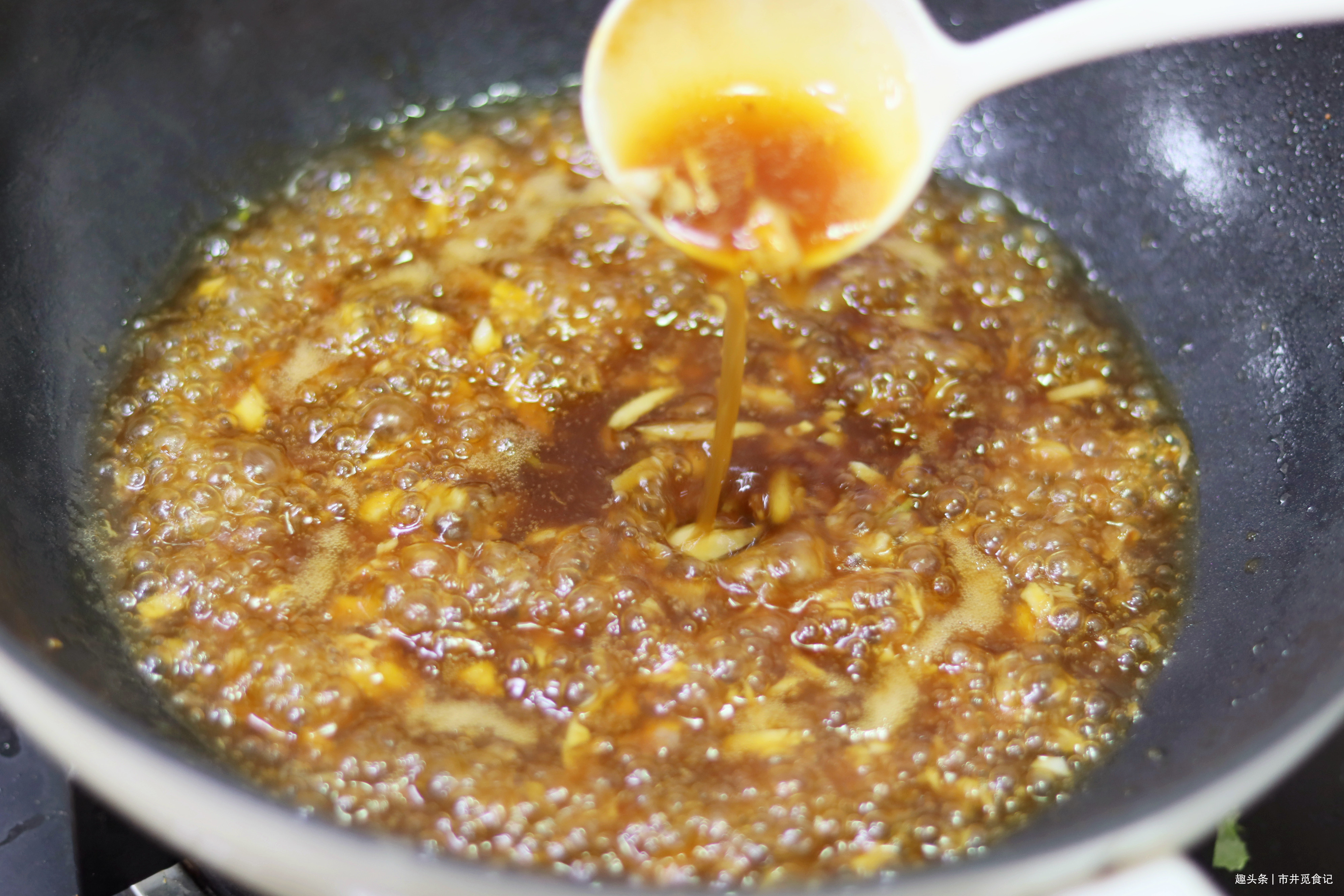 做蚝油生菜,很多人忽略了这一步,教你正确做法,生菜翠绿味道香