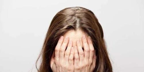 下肢|为什么女性一到五十多岁,就会出现下肢无力?尤其要注意一种情况