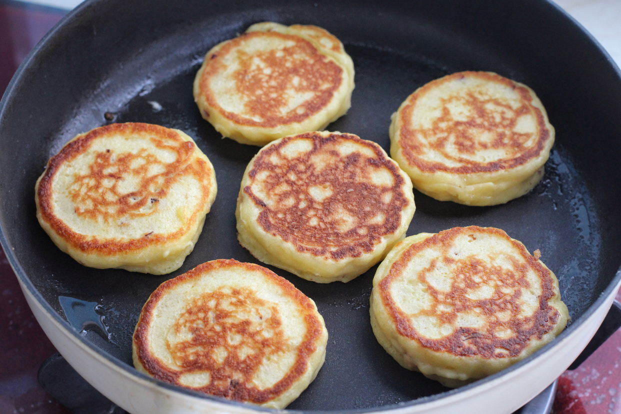 老少皆宜|双手不沾面，搅一搅就能做的粗粮饼，暄软好吃营养丰富，老少皆宜