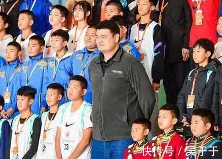 篮球|41岁姚明近况:400斤体重令人担忧!30亿身家却兢兢业业奉献男篮