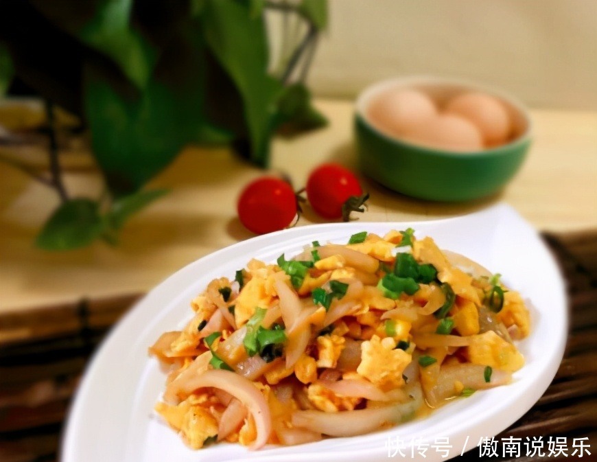 女性到了中年，三种美食换着吃，祛皱淡斑，美容养颜抗衰老