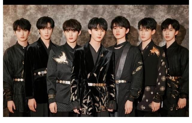 雙11晚會彩排路透：易烊千璽酷帥插兜，時代少年團變順毛乖小孩