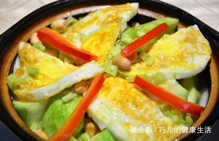 滋阴|鸡蛋配一宝,女人每天吃几口,滋阴润燥,脸色更红润